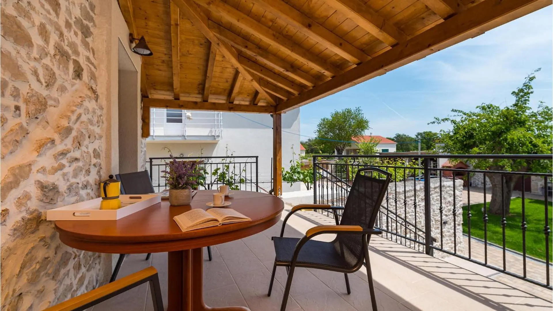 Pet Friendly Home In Murvica With Kitchen