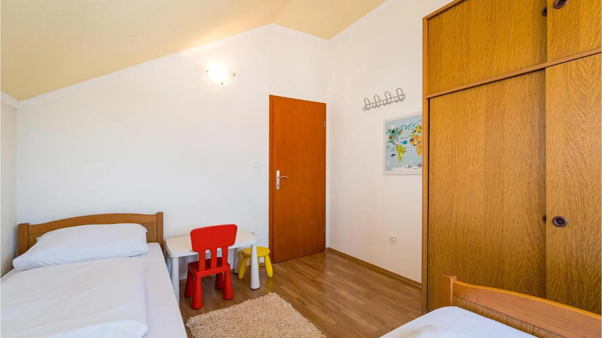 Pet Friendly Home In Murvica With Kitchen