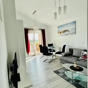 Apartman Tina, Murvica (Policnik)